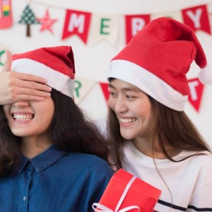 How teens can effectively manage their Christmas spending